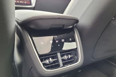 Volvo EX90 Twin Motor Performance AWD Ultra 7 os