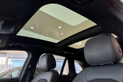 Mercedes GLC 300 e 4MATIC AMG Line