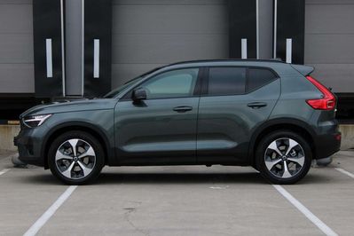 Volvo XC40 B3 Ultra Dark