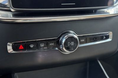 Volvo XC90 B5 B AWD Plus Bright 7os aut