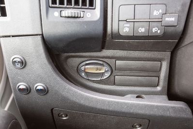 Peugeot Boxer Zabudowa Brygadowa + Skrzynia