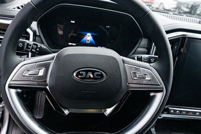 Jac T9 8AT 4x4