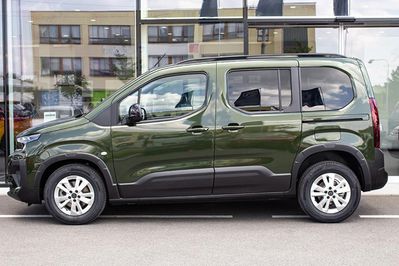 Peugeot Rifter MPV M L1H1 AT