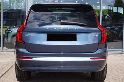 Volvo XC90 T8 AWD Plug-In Hybrid Ultra Bright