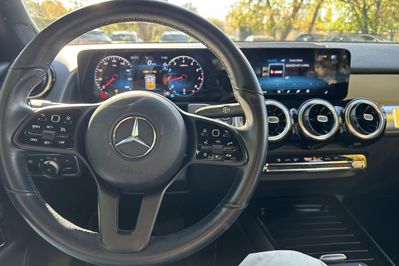 Mercedes GLB 200