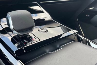 Land Rover Range Rover Sport D300 Dynamic SE