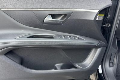 Peugeot 3008 Allure Pack 1.5 BlueHDi  S&S EAT8