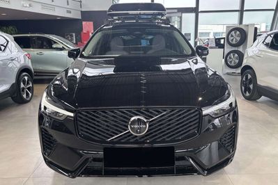 Volvo XC60 T6 Plug-In Hybrid AWD Ultra Dark