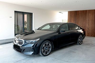 BMW Seria 5 530e xDrive M Sport