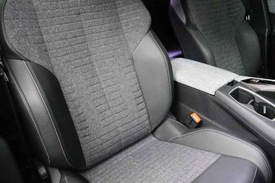 Peugeot 3008 Allure e-DCS 1.2 mHEV