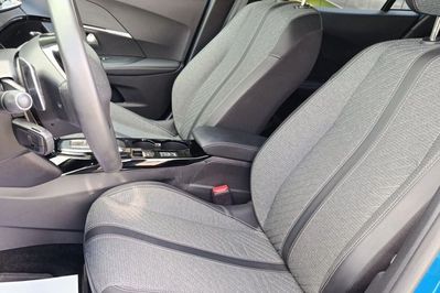 Peugeot 2008 1.2 Puretech Allure S&S EAT8