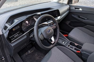 Ford Tourneo Connect L1H1 Titanium