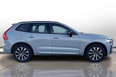 Volvo XC60 B4 B Plus Dark