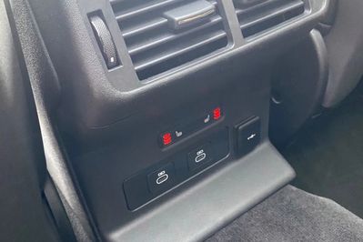 Land Rover Range Rover Velar P400e Dynamic HSE