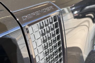 Land Rover Defender 110 D350 X-Dynamic SE