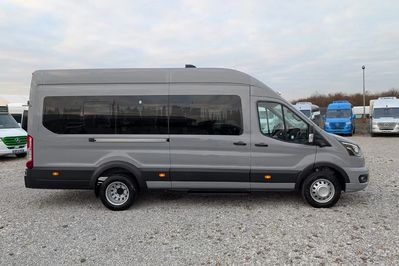 Ford Transit Autobus M2 460 L4H3 RWD Limited A10 RWD