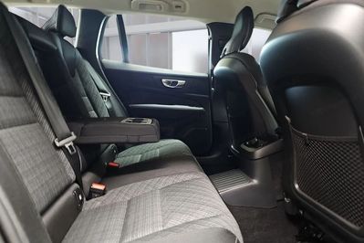 Volvo V60 T6 AWD Plug-In Hybrid Core