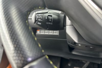 Peugeot 2008 GT 1.2 PureTech EAT8