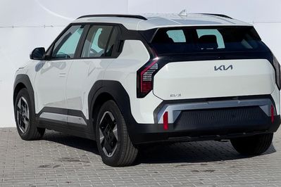 Kia EV3 81.4kWh Earth