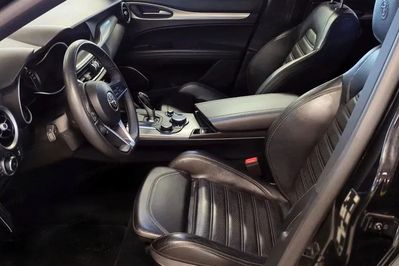 Alfa Romeo Stelvio 2.0 Turbo Executive Q4 aut
