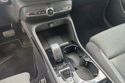 Volvo XC40 T5 PHEV Plus Dark