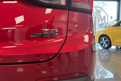 MG ZS 1.5 HEV+ Exclusive aut