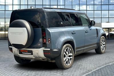 Land Rover Defender 110 3.0 P400 mHEV SE