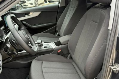 Audi A4 35 TFSI mHEV S Line S tronic