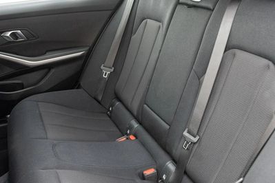 BMW Seria 3 318i aut