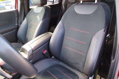 Mercedes GLB 200 AMG Line 7G-DCT