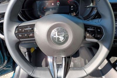 Alfa Romeo Junior Ibrida