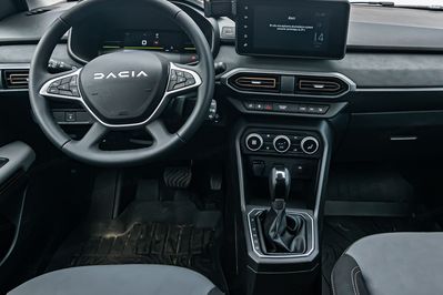 Dacia Jogger Extreme 5-miejsc 1.6 Full Hybrid