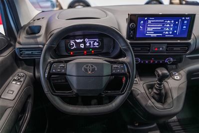 Toyota Proace City Long L2H1 Active