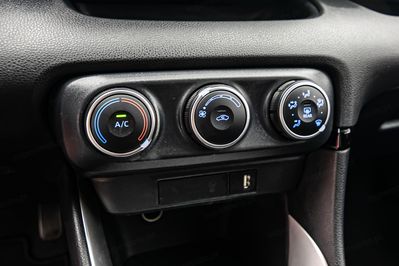 Toyota Yaris 1.0 Comfort