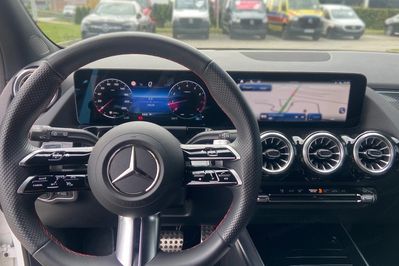 Mercedes GLA 200 mHEV AMG Line 7G-DCT
