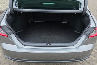 Toyota Camry 2.5 Hybrid Dynamic Force Prestige e-CVT