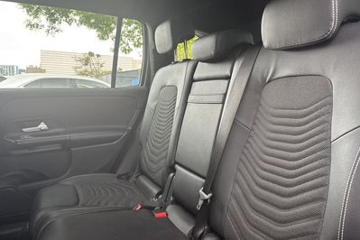 Mercedes GLB 200