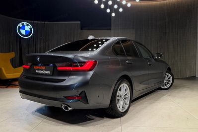 BMW Seria 3 330d xDrive Advantage