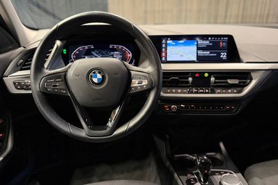 BMW Seria 1 118i Advantage