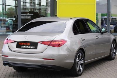 Mercedes Klasa C 300 4MATIC AVANTGARDE