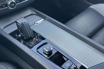 Volvo XC60 B5 B AWD R-Design