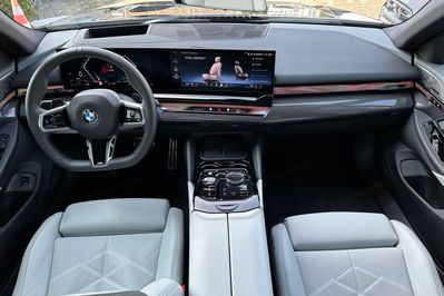 BMW Seria 5 520d xDrive mHEV M Sport aut