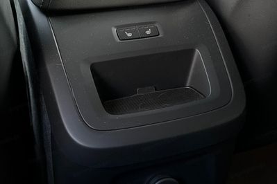 Volvo XC60 T6 Plug-In Hybrid AWD Ultra Dark