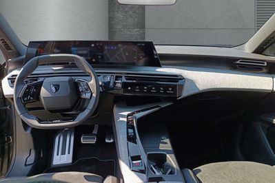 Peugeot 5008 GT 1.2 mHEV e-DCS6