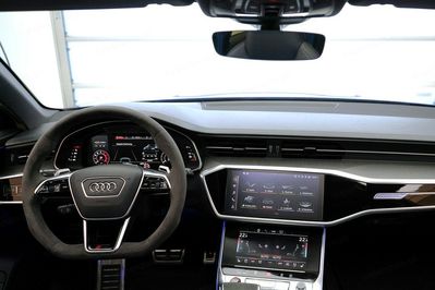 Audi A6 RS6 TFSI mHEV quattro Performance Tiptronic