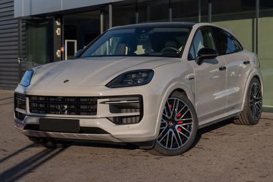 Porsche Cayenne Coupe S E-Hybrid Black Edition