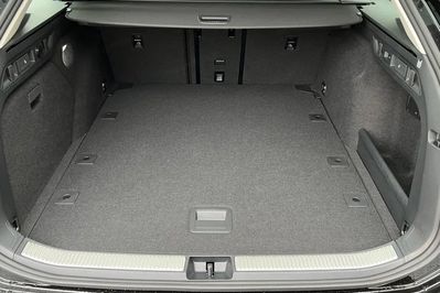 Volkswagen Passat Business Plus 1.5 TSI mHEV DSG