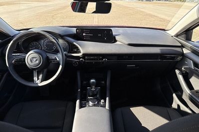 Mazda 3 2.0 Exclusive-Line