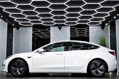 Tesla Model 3 3 Standard Range Plus