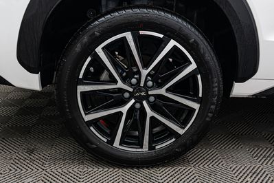 Jac JS8 PRO Pro 1.5 T-GDI 7 DCT 7os.